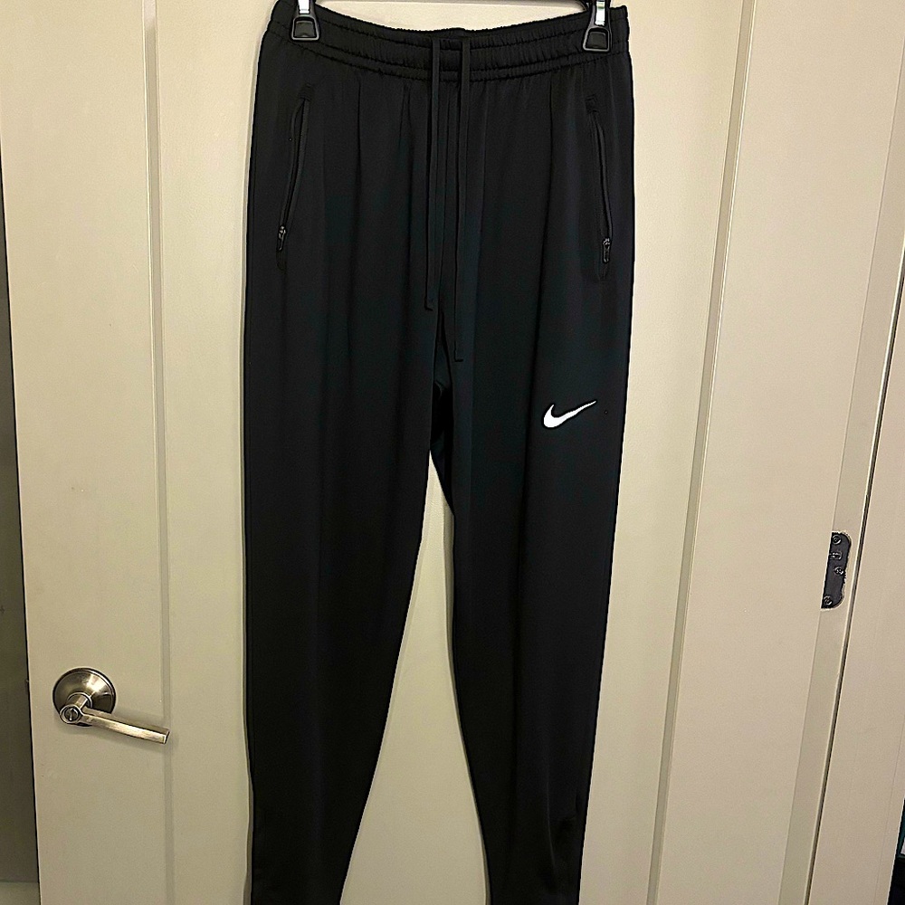 nike joggers